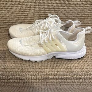 Nike Air Presto Women’s Size 10 White/Pure Platinum-White